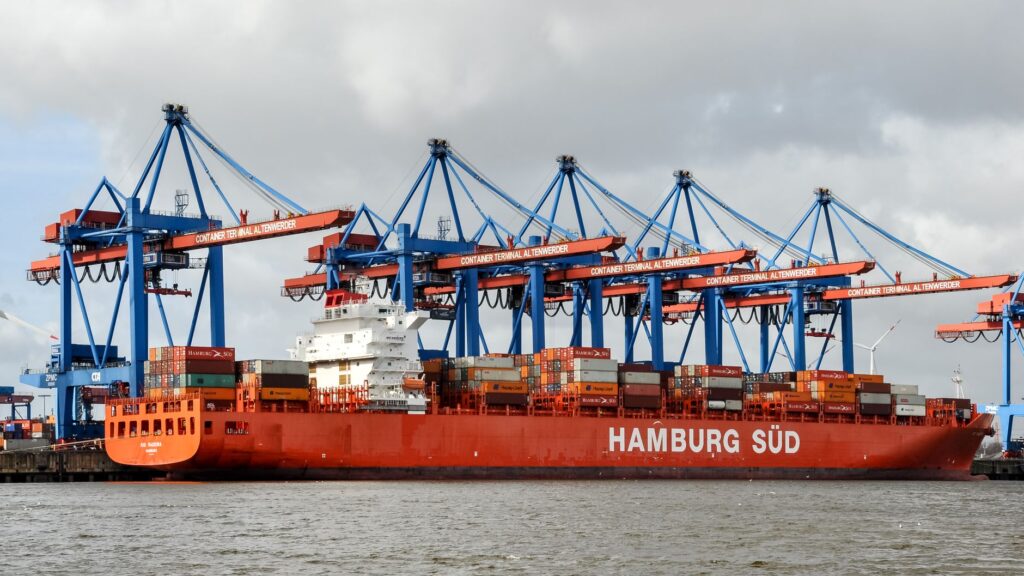 Co to jest Docker i po co go używać? Konteneryzacja wyjaśniona prostym językiem