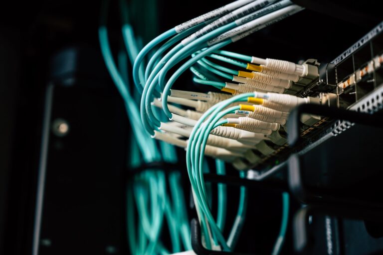 Jak zabezpieczyć publiczny broker Mosquitto MQTT: konfiguracja ACL i certyfikatu Let’s Encrypt